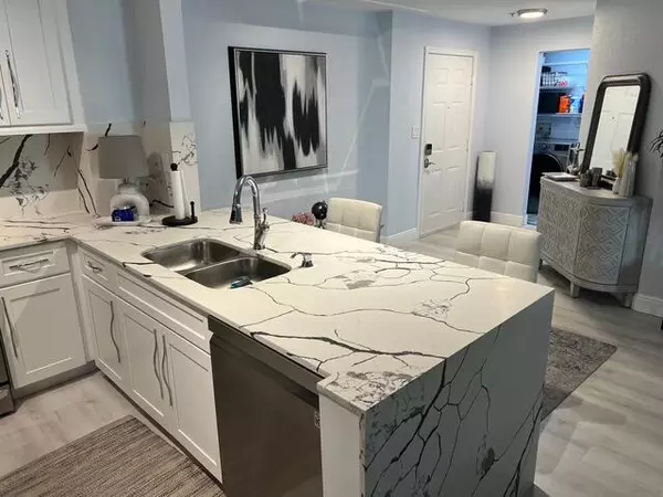 West Palm Beach, FL 33407,1805 N Flagler DR 112