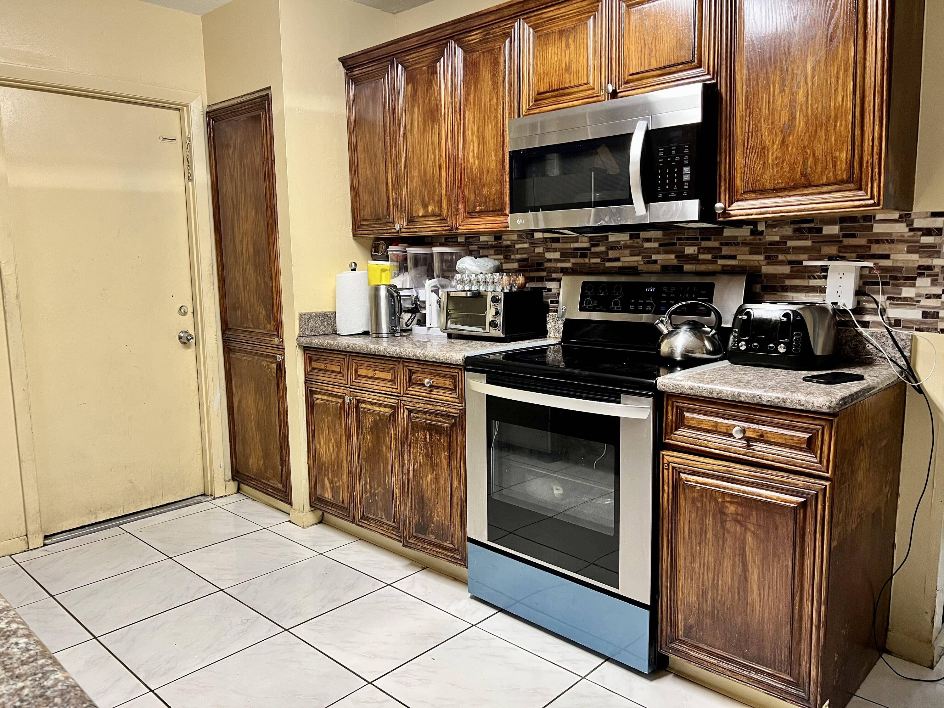 Boca Raton, FL 33496,18405 Tapadero TER