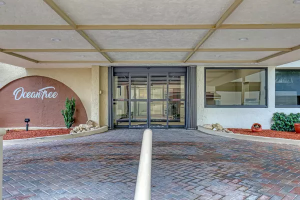 Singer Island, FL 33404,3400 N Ocean DR 101