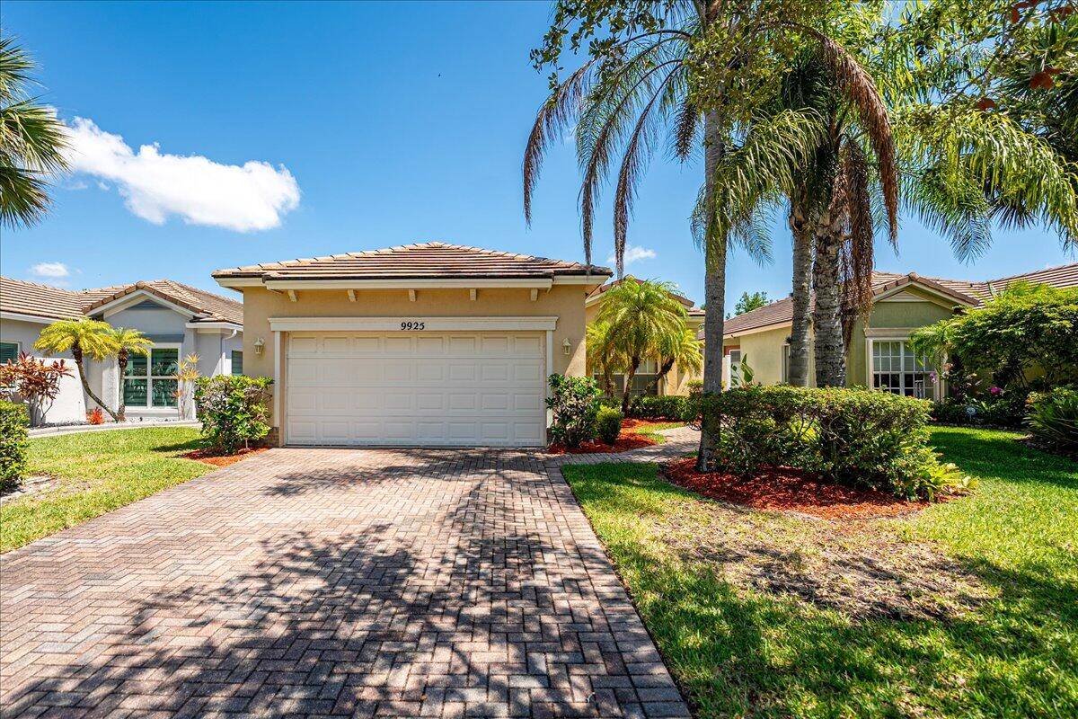 9925 SW Stonegate DR, Port Saint Lucie, FL 34987