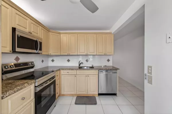 Boca Raton, FL 33434,1036 Hythe B B