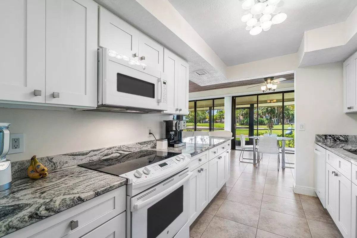 Palm Beach Gardens, FL 33418,267 Old Meadow WAY