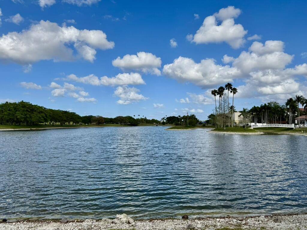 Boca Raton, FL 33428,10577 Santa Laguna DR