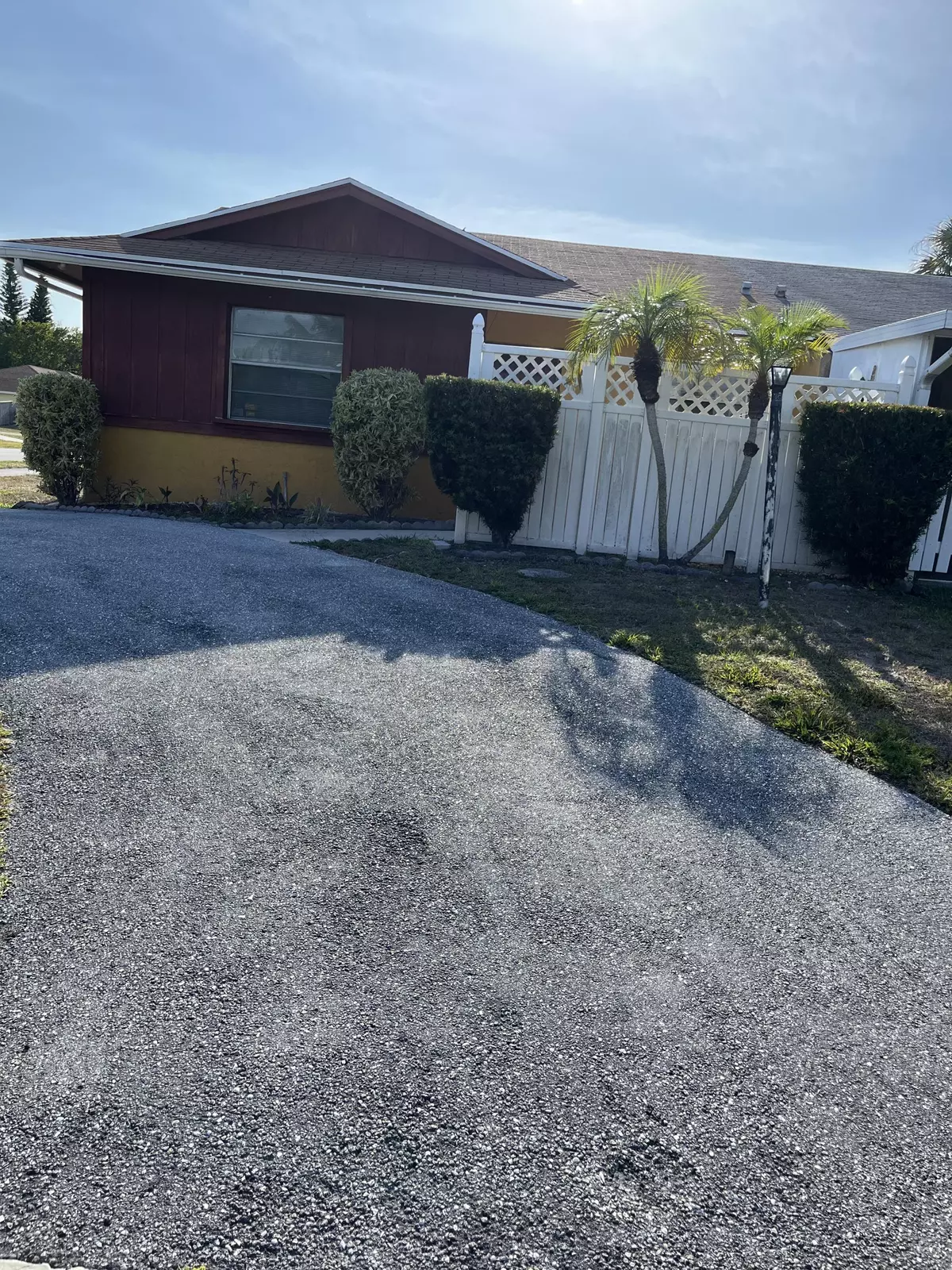 West Palm Beach, FL 33403,8679 Pluto TER