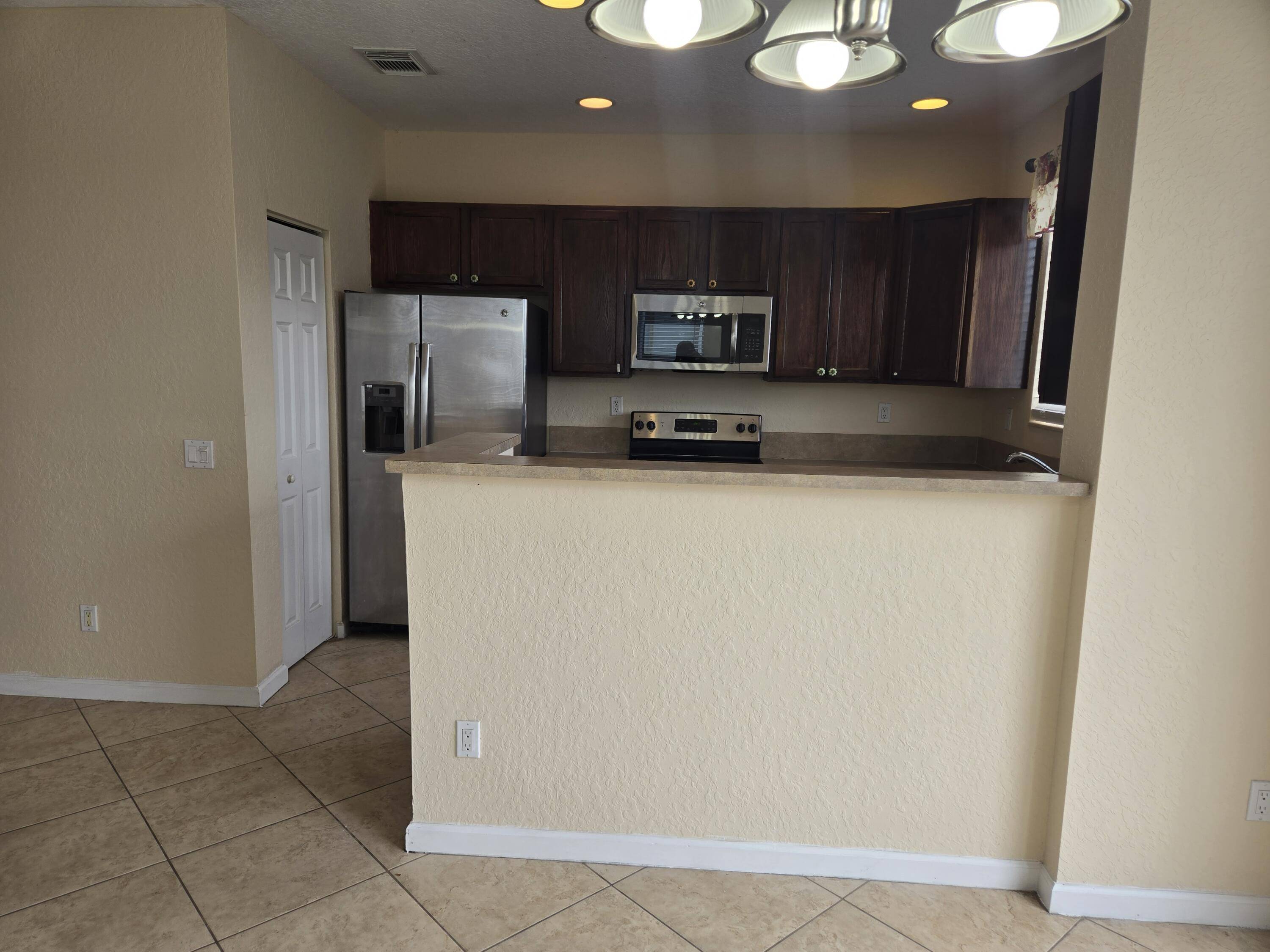 Riviera Beach, FL 33404,3141 Laurel Ridge CIR