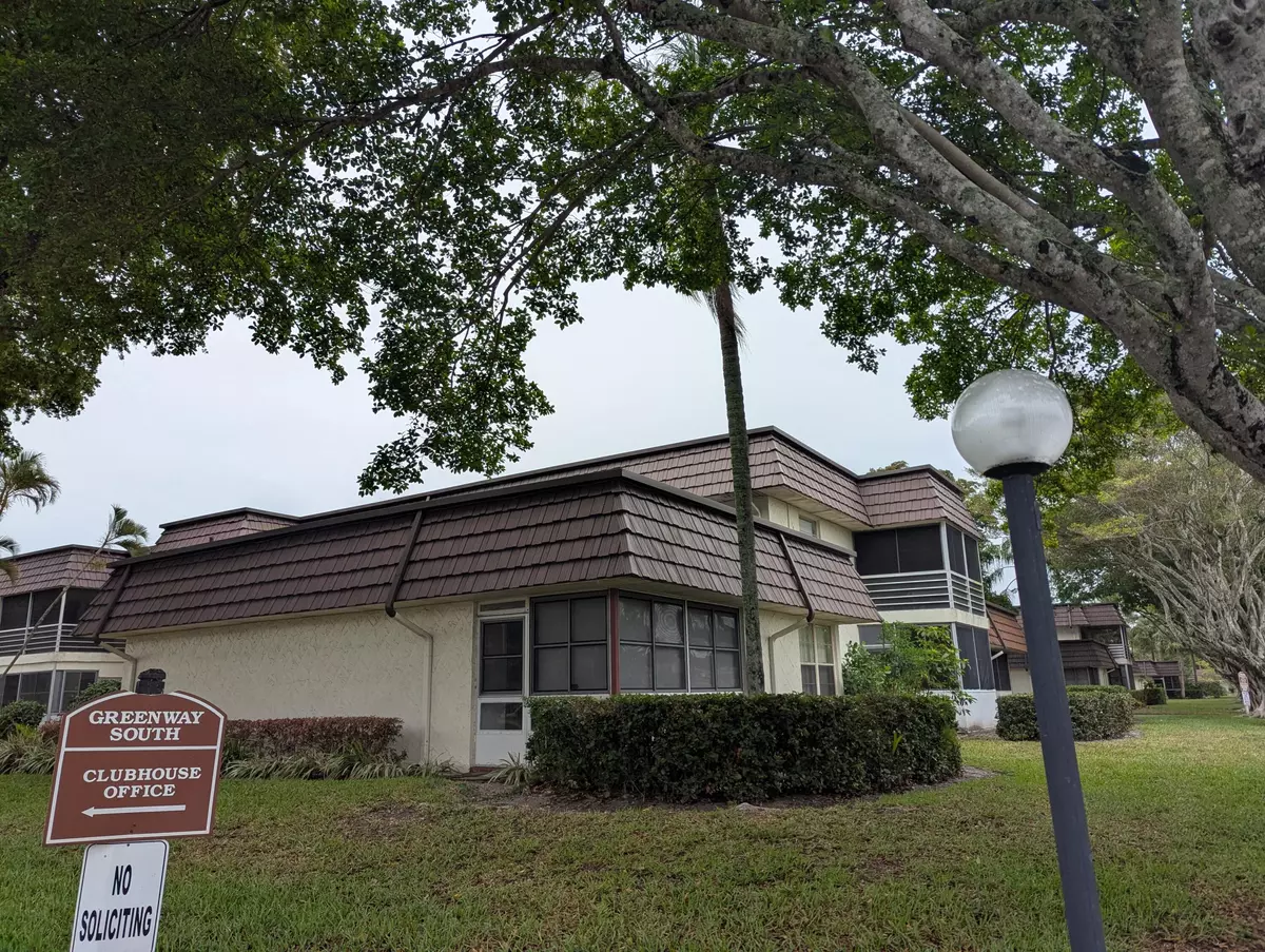 Royal Palm Beach, FL 33411,12005 Poinciana BLVD 103