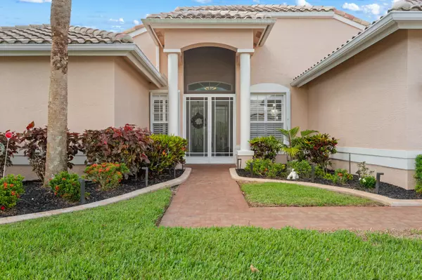 Port Saint Lucie, FL 34986,499 NW Blue Lake DR