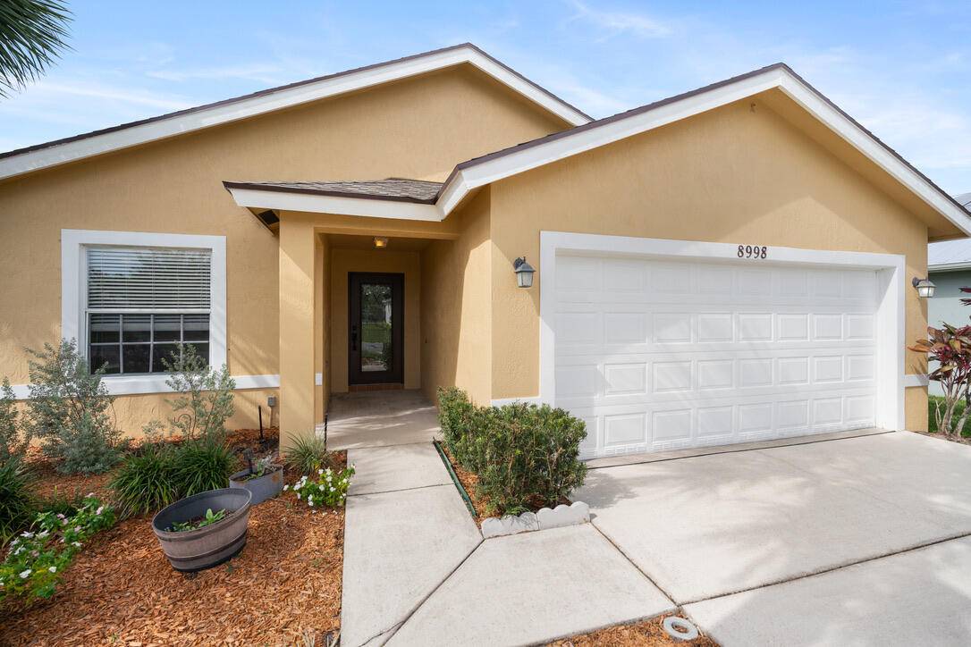 Stuart, FL 34997,8998 SW Bonneville DR
