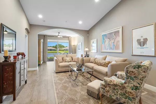 Boynton Beach, FL 33437,10601 Royal Caribbean CIR