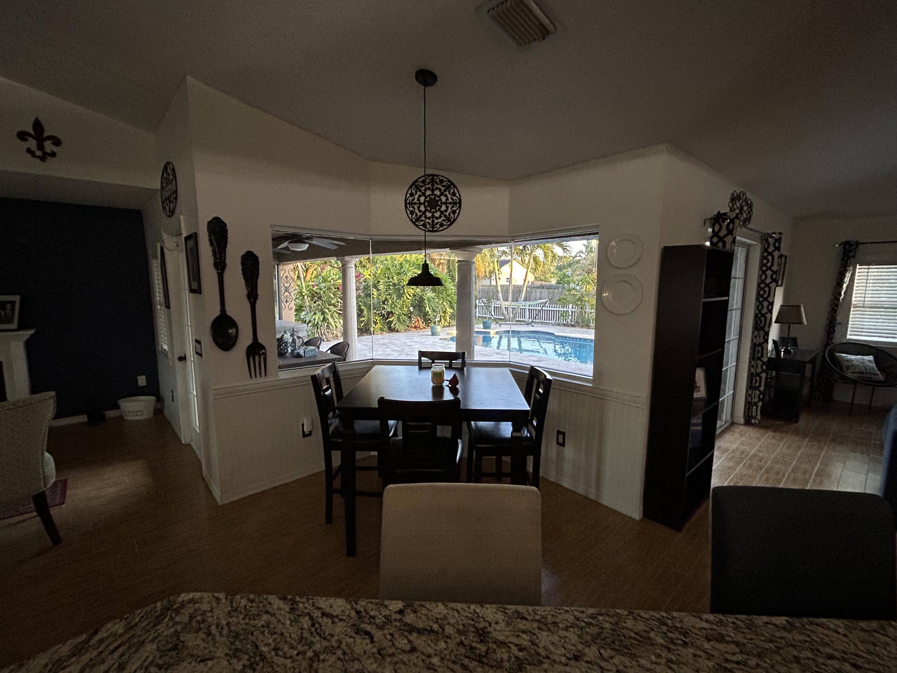 Port Saint Lucie, FL 34953,552 SW Dauphin AVE