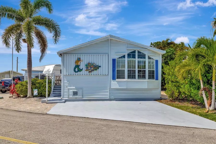 781 Nettles BLVD, Jensen Beach, FL 34957