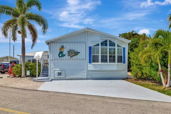 781 Nettles BLVD, Jensen Beach, FL 34957