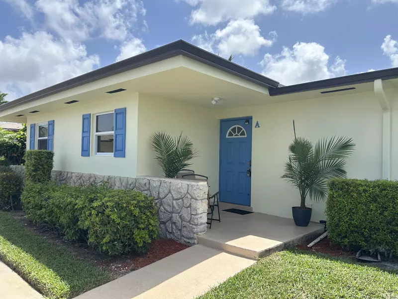 2844 E E Crosley A DR A, West Palm Beach, FL 33415