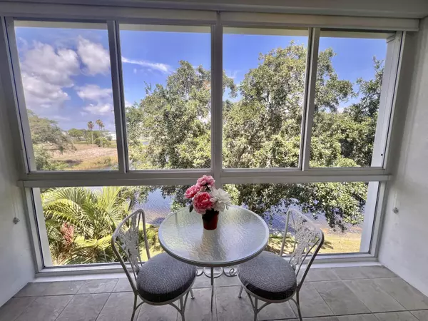 432 Grantham B, Deerfield Beach, FL 33442