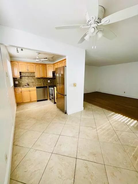 Delray Beach, FL 33446,252 Brittany F F