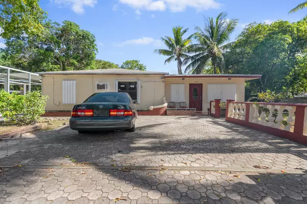 North Miami, FL 33161,1200 NE 128th ST