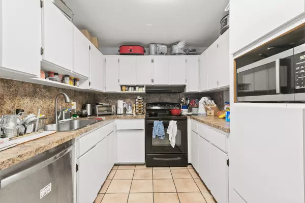 Lake Worth Beach, FL 33460,933 S Ridge ST