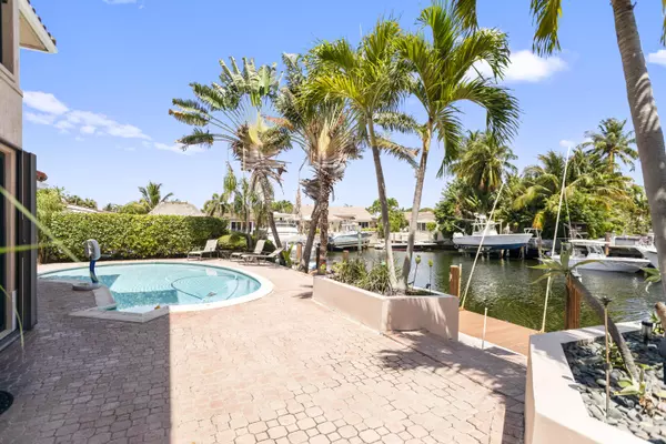 Pompano Beach, FL 33062,2865 NE 19 ST