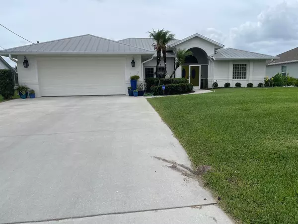 1618 SW NW Lexington Dr, Port Saint Lucie, FL 34953