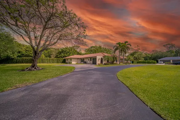 Wellington, FL 33414,12483 Pineacre LN