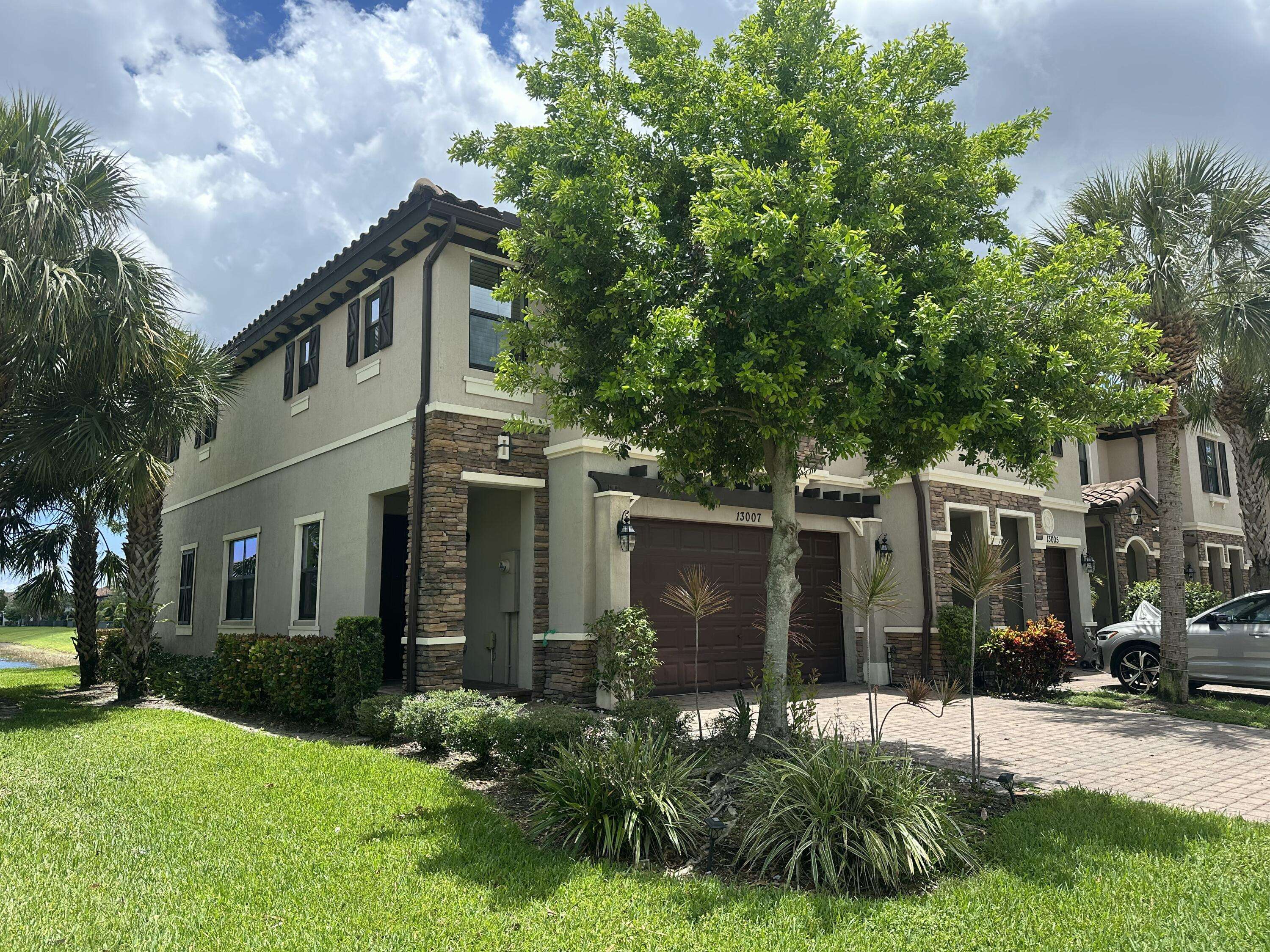 13007 Anthorne LN, Boynton Beach, FL 33436