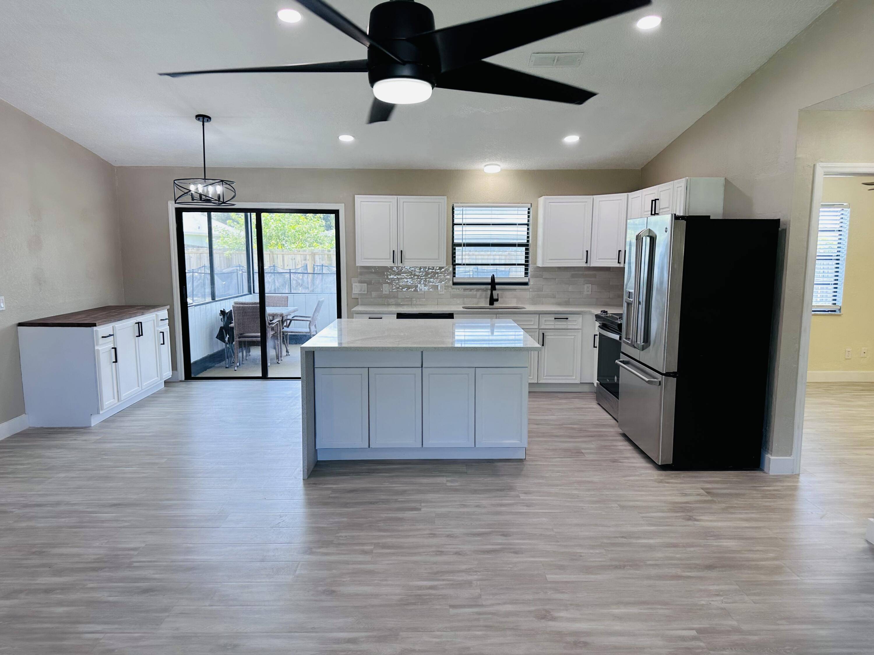 Port Saint Lucie, FL 34983,574 NW Marion AVE