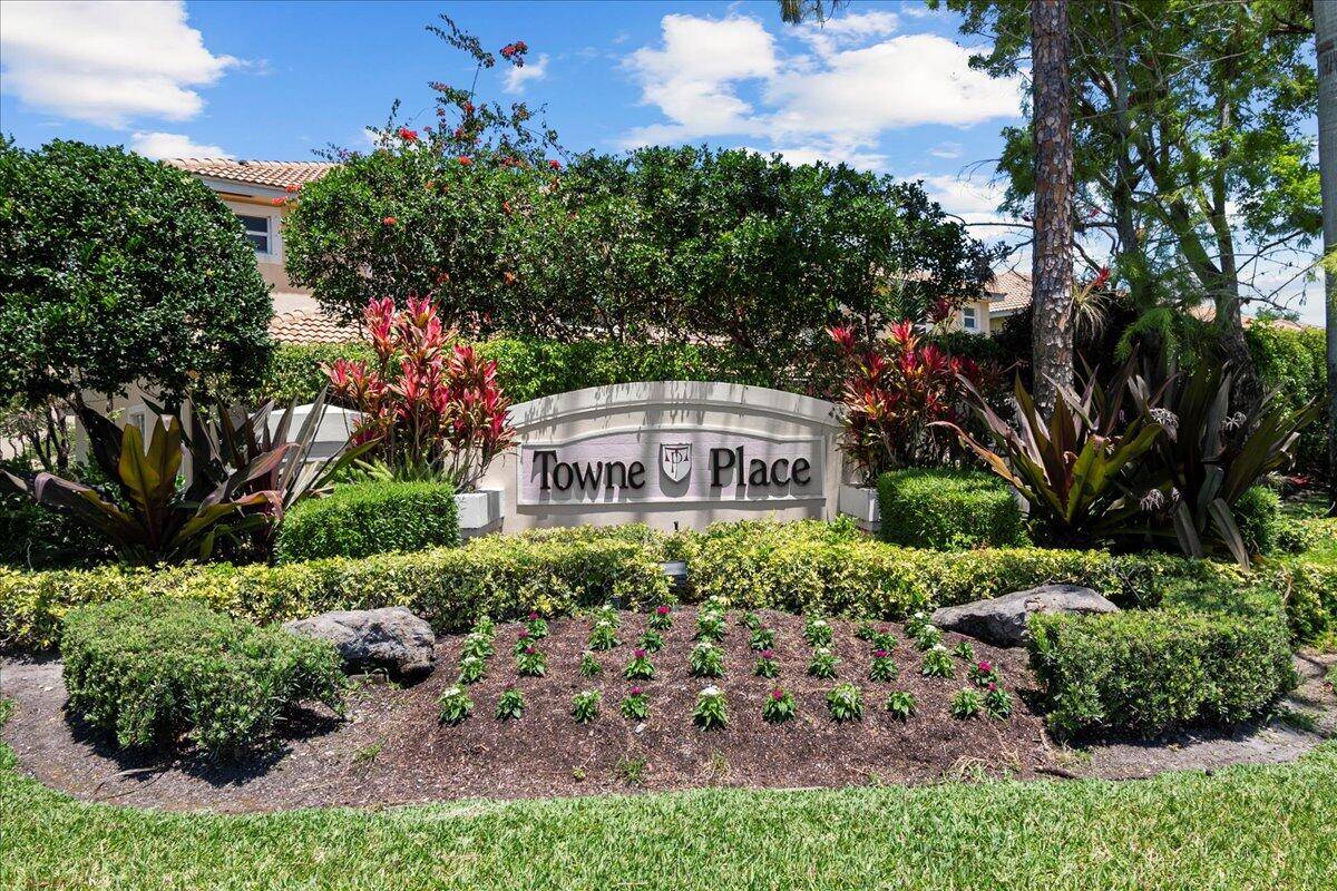 Wellington, FL 33414,13792 Creston PL