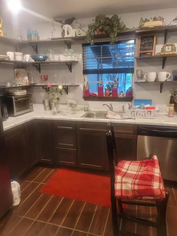 Marianna, FL 32446,4832 Flynt DR