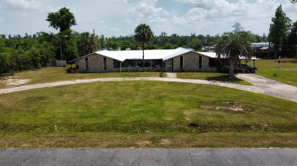 Marianna, FL 32446,4832 Flynt DR