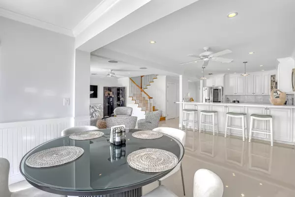 Juno Beach, FL 33408,220 Celestial WAY 6