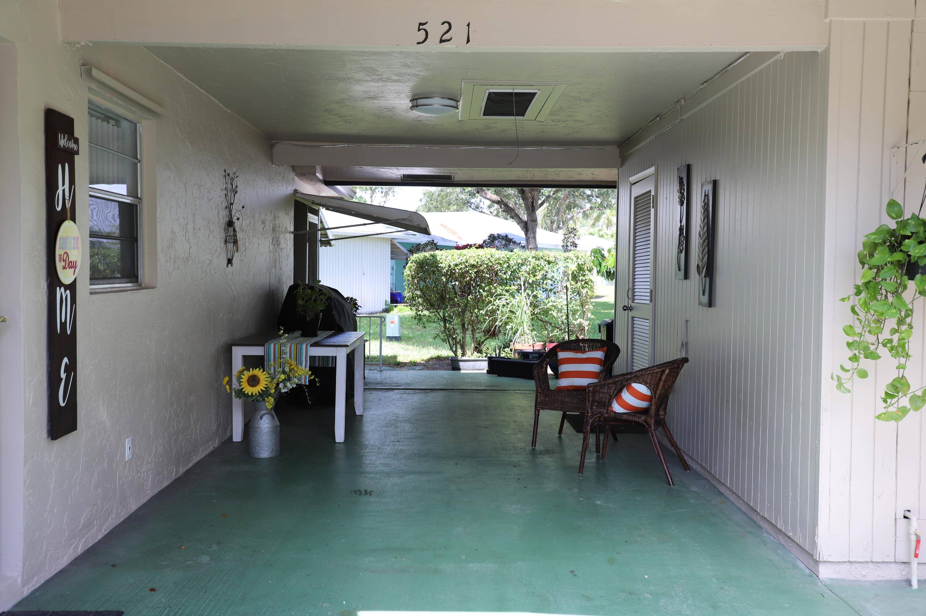 Delray Beach, FL 33445,521 Sandpiper CIR