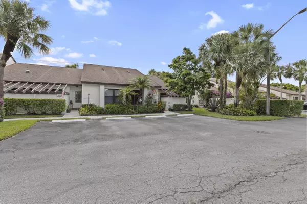 Lake Worth, FL 33467,3646 English D RD D