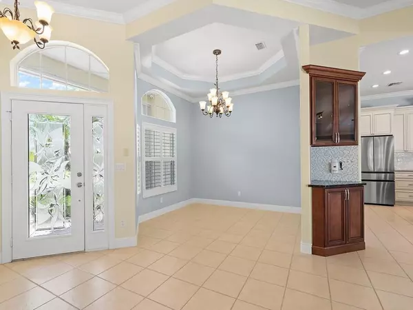Vero Beach, FL 32968,800 SW Alexandra AVE