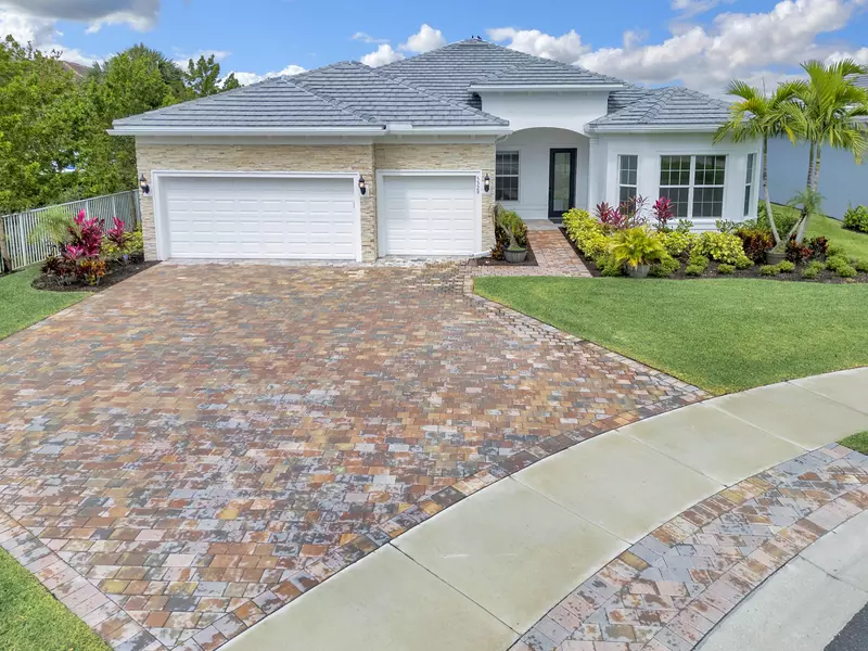 5329 Blue Reed LN, Lake Worth, FL 33467