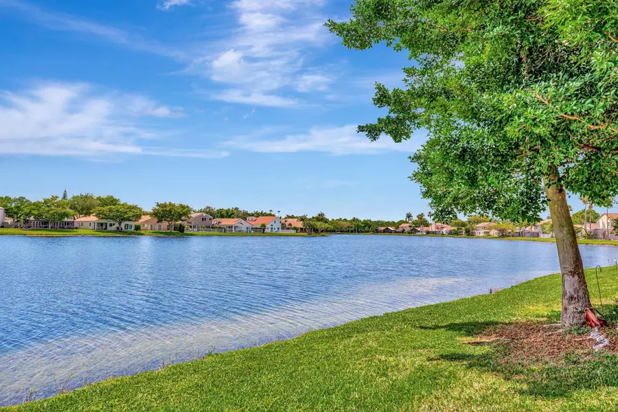 1388 Garden RD, Weston, FL 33326