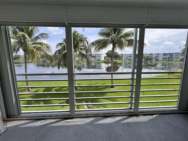 Boca Raton, FL 33434,2049 Yarmouth C C