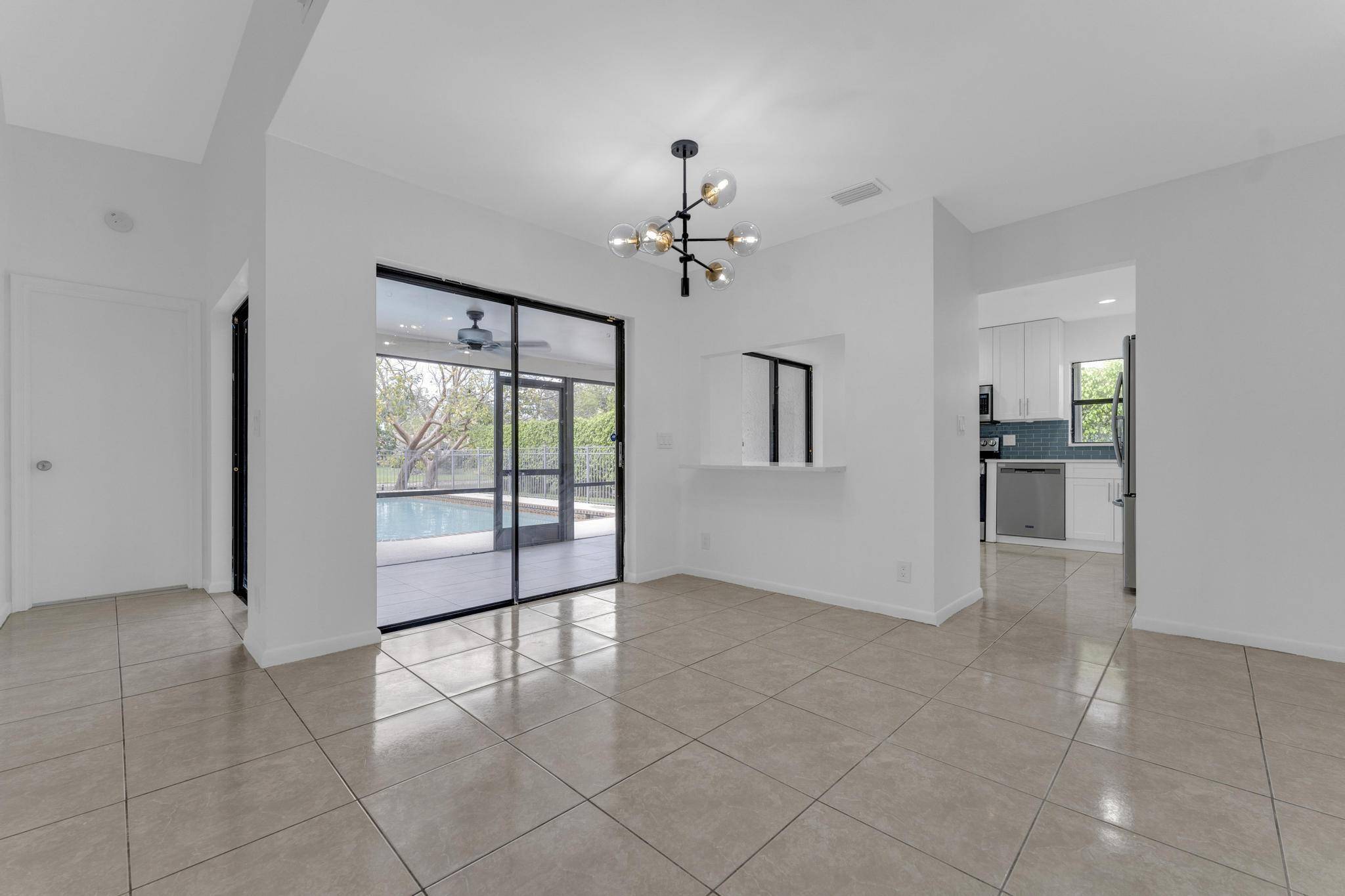Boca Raton, FL 33498,10084 Camelback LN