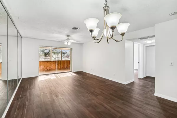 Royal Palm Beach, FL 33411,12012 S Greenway CIR 206