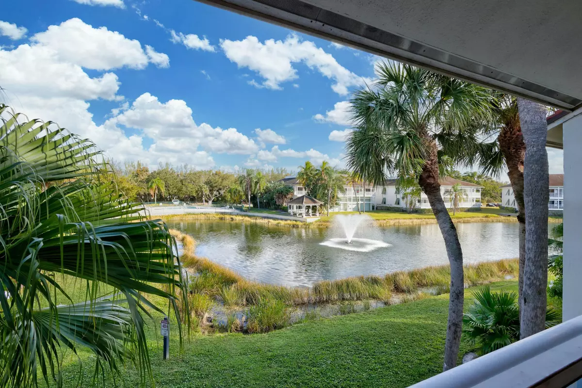 Palm Beach Gardens, FL 33418,212 Cypress Point DR