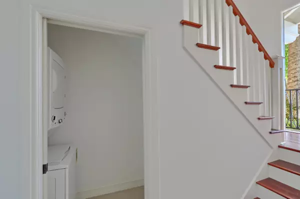 West Palm Beach, FL 33401,343 Flamingo DR