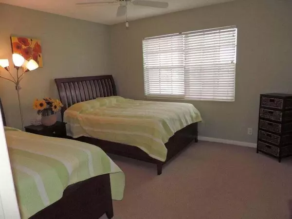Juno Beach, FL 33408,20 Celestial WAY 105