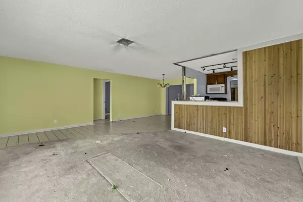 Lake Worth, FL 33467,4473 Pine Garden LN