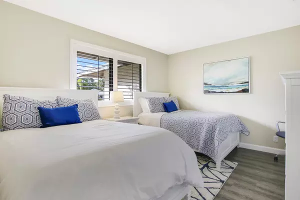 Palm Beach Gardens, FL 33418,704 Club DR