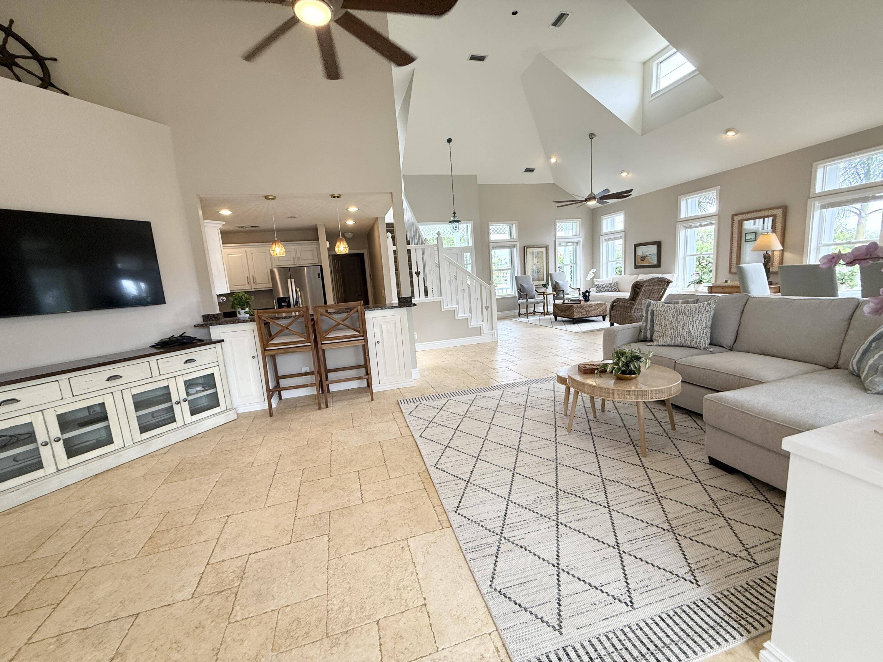 Juno Beach, FL 33408,400 Seaside LN