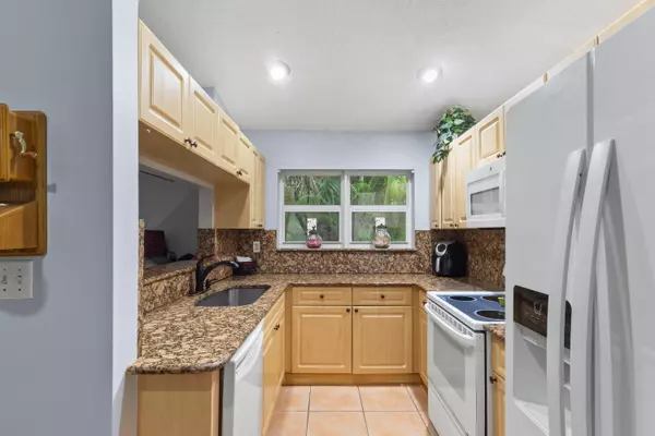 Boca Raton, FL 33498,11156 S 180th CT