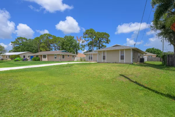 Port Saint Lucie, FL 34953,554 NW Twylite TER