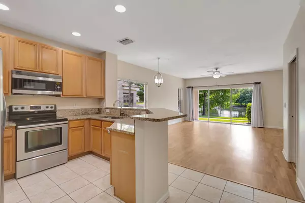 West Palm Beach, FL 33417,4858 Palmbrooke CIR