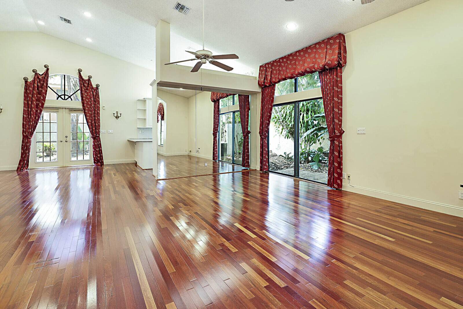 Deerfield Beach, FL 33442,677 NW 38th AVE