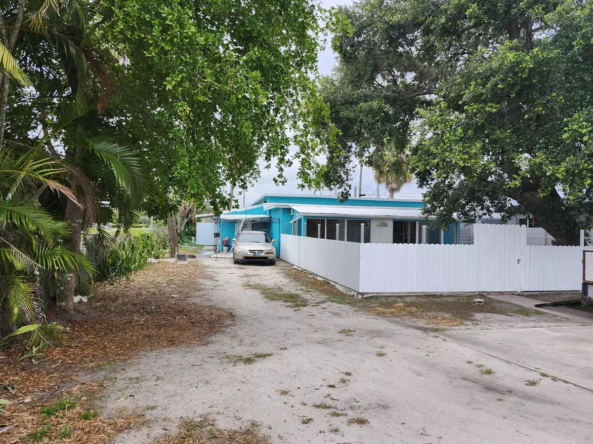 Lake Worth, FL 33461,119 S S Price ST