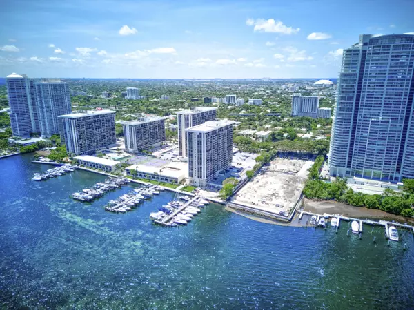 Miami, FL 33129,1865 Brickell AVE A611